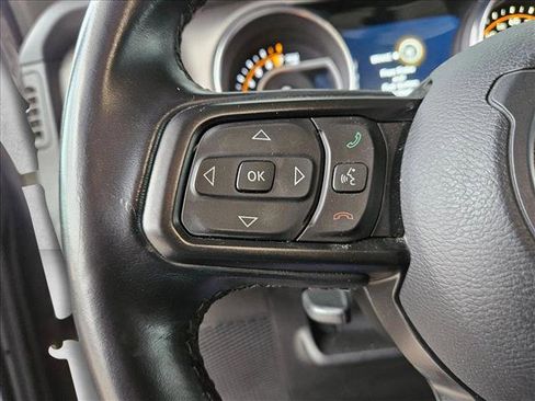 Used 2021 Jeep Gladiator Sport image 11