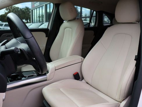 Used 2022 Mercedes-Benz GLA 250 w/ Premium Package Lite image 26