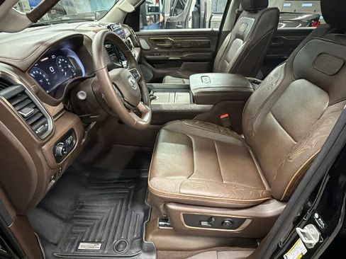 Used 2025 RAM 1500 Limited w/ Off Road Group image 7