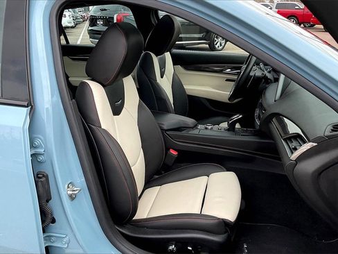 Used 2025 Cadillac CT5 V image 7