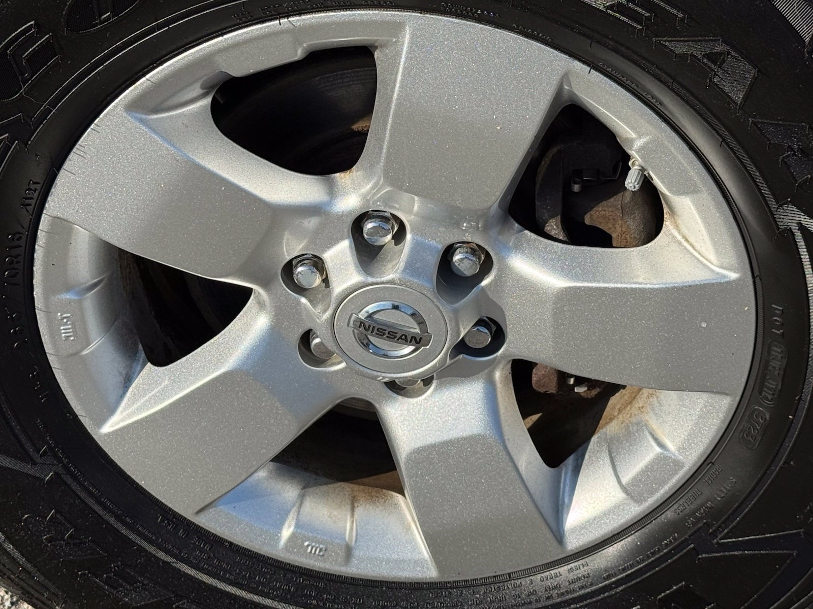 Used 2012 Nissan Frontier SV w/ SV Premium Utility Pkg AWD/4WD image 40
