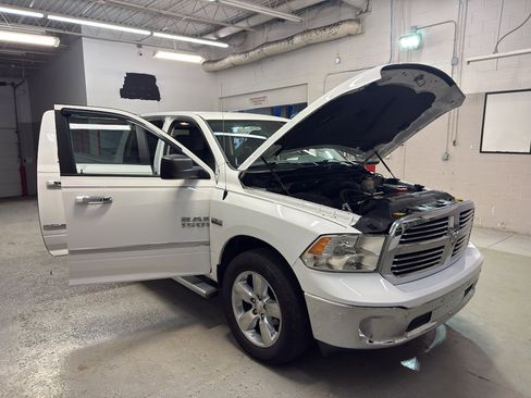 Used 2015 RAM 1500 Big Horn image 8