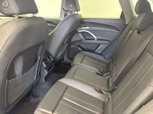 Used 2025 Audi Q5 Premium w/ Convenience Package AWD/4WD image 20