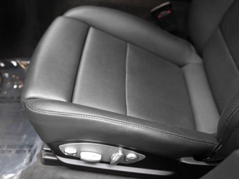 Used 2016 Porsche Panamera S image 46