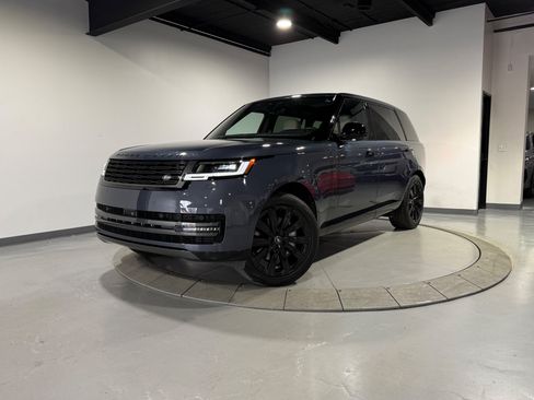 Used 2025 Land Rover Range Rover Long Wheelbase SE AWD/4WD image 2