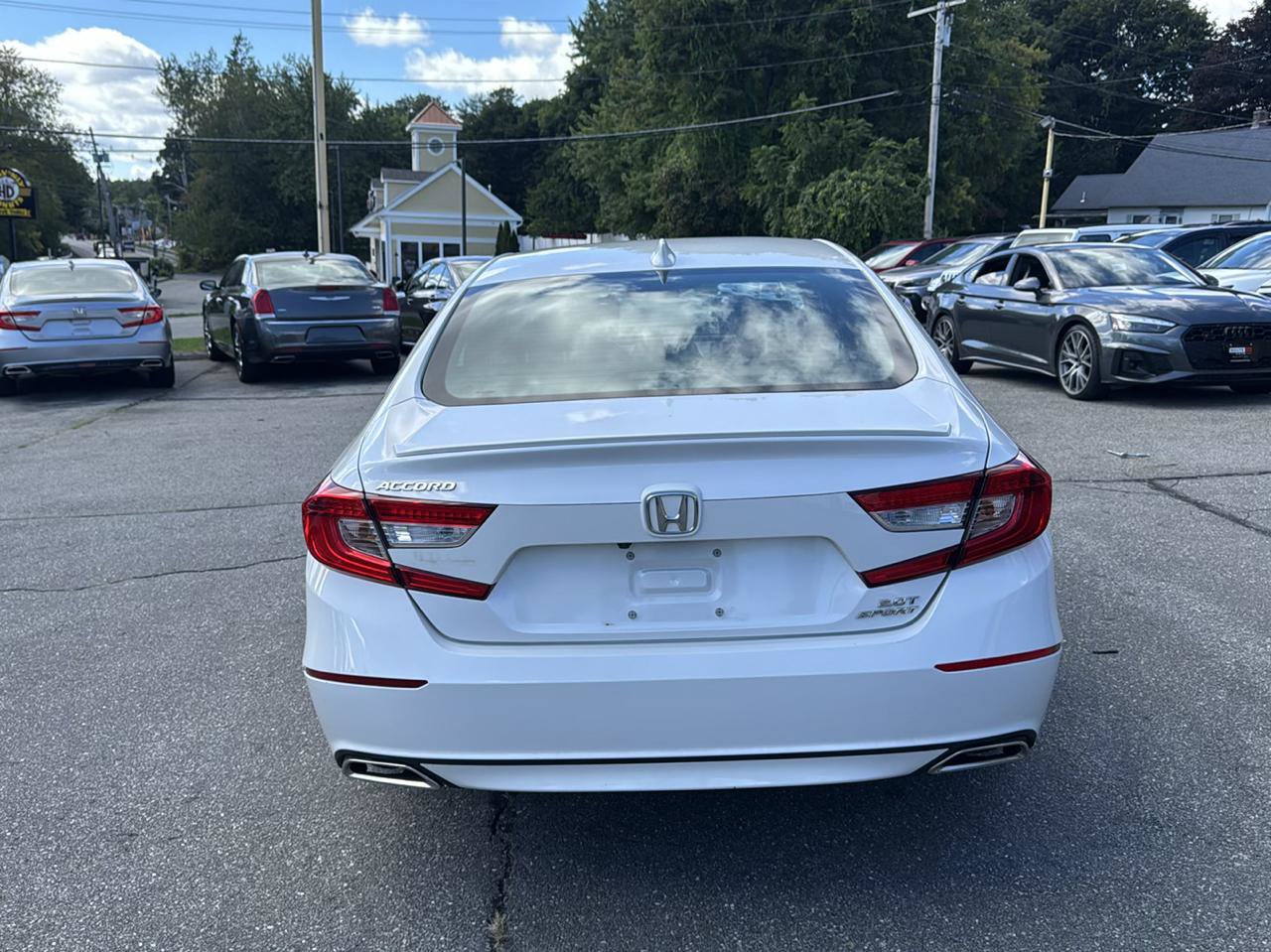 Used 2019 Honda Accord Sport image 9