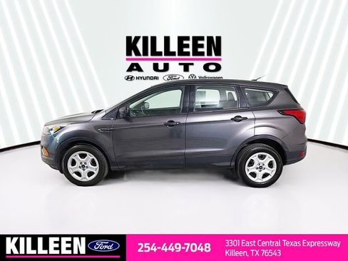 Used 2019 Ford Escape S image 4