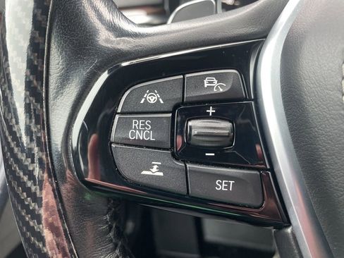 Used 2017 BMW 530i xDrive image 11