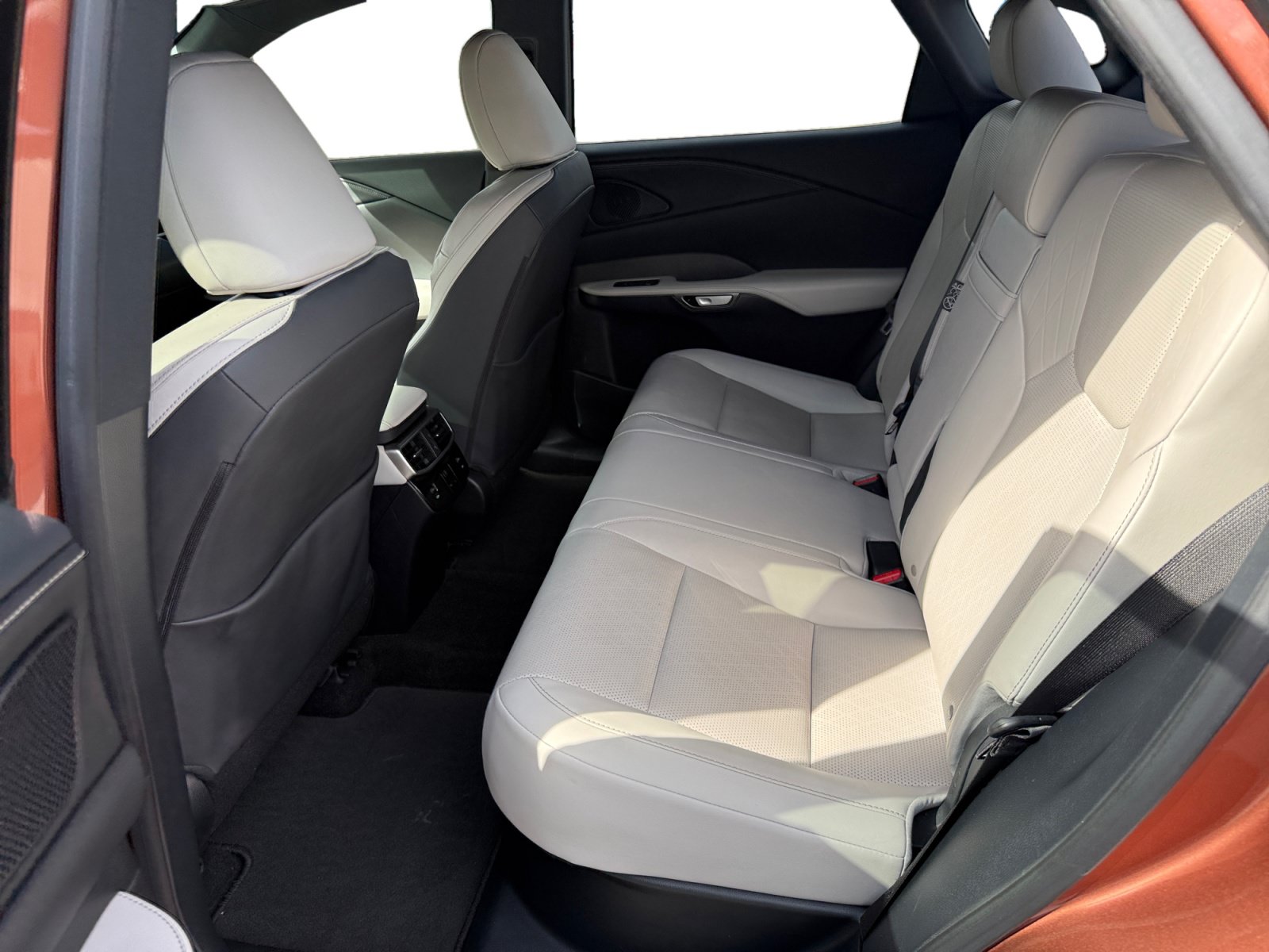 Used 2023 Lexus RX 350 Premium Plus w/ Cold Area Package FWD image 16