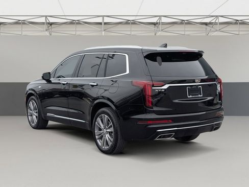 Used 2023 Cadillac XT6 Premium Luxury w/ Technology Package image 8