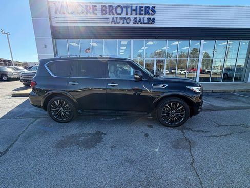 Used 2021 INFINITI QX80 Premium Select w/ All-Season Package image 1