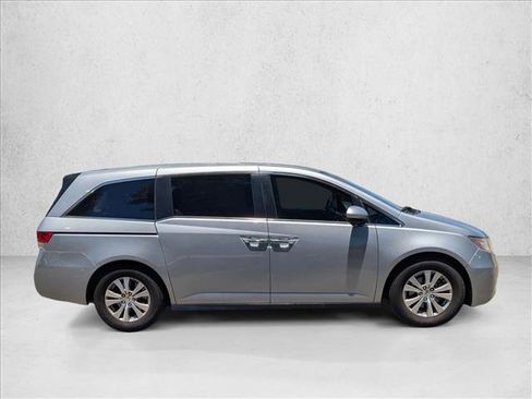Used 2016 Honda Odyssey SE image 4