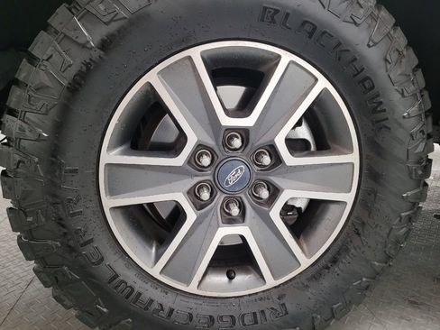 Used 2015 Ford F150 XLT w/ Equipment Group 301A Mid AWD/4WD image 31