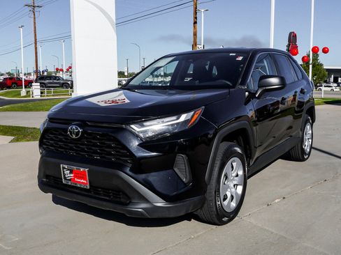 Certified 2024 Toyota RAV4 LE AWD/4WD image 4