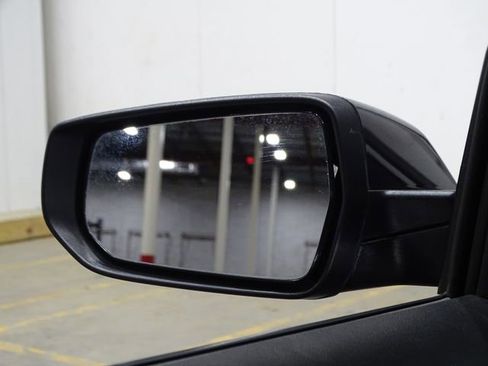 Used 2023 Chevrolet Malibu LT FWD image 35