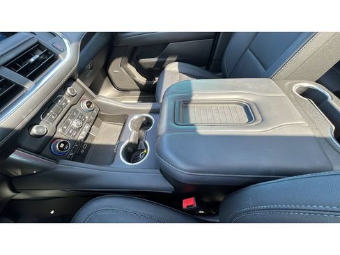 Certified 2024 Chevrolet Tahoe Z71 w/ Luxury Package AWD/4WD image 20