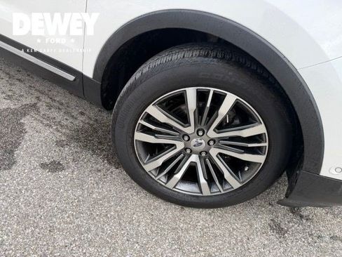 Used 2016 Ford Explorer Platinum AWD/4WD image 16