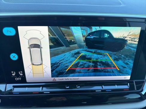 New 2026 Volkswagen Atlas SE image 10