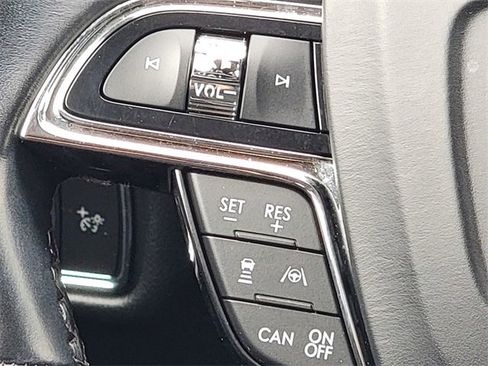 Certified 2022 Lincoln Nautilus Reserve w/ Equipment Group 201A image 33