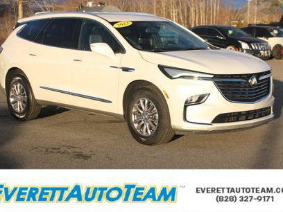 Used 2023 Buick Enclave Essence