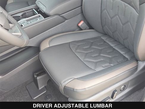 New 2026 Nissan Pathfinder Platinum image 16