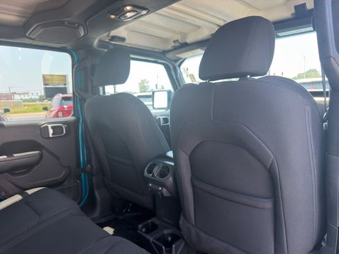 Used 2020 Jeep Wrangler Unlimited Sport S AWD/4WD image 37