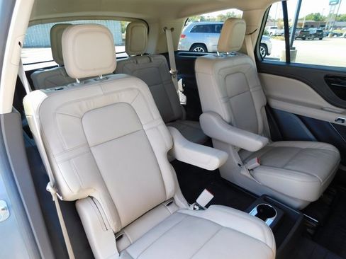 Used 2023 Lincoln Aviator Grand Touring w/ Elements Package Plus image 21