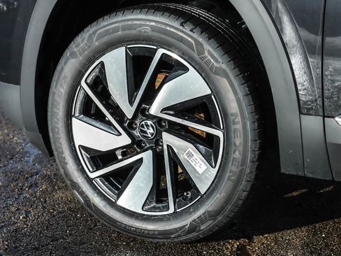 New 2026 Volkswagen Atlas SEL image 24