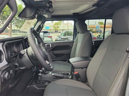 New 2026 Jeep Gladiator Sport image 13