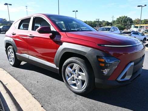 New 2026 Hyundai Kona SE image 4