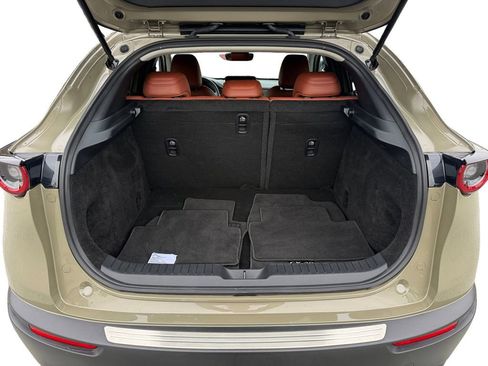 Used 2025 MAZDA CX-30 Carbon image 10