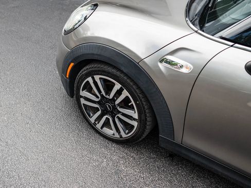 Used 2020 MINI Cooper S FWD image 3