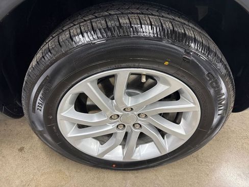 Used 2017 Land Rover Discovery Sport HSE image 30