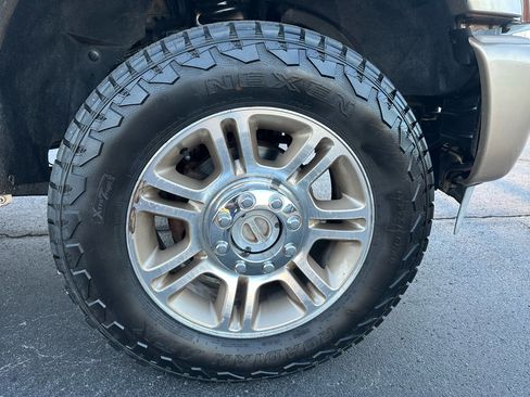 Used 2011 Ford F250 King Ranch w/ King Ranch w/Chrome Pkg image 19