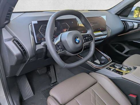 Used 2026 BMW X3 xDrive30 w/ Convenience Package AWD/4WD image 3