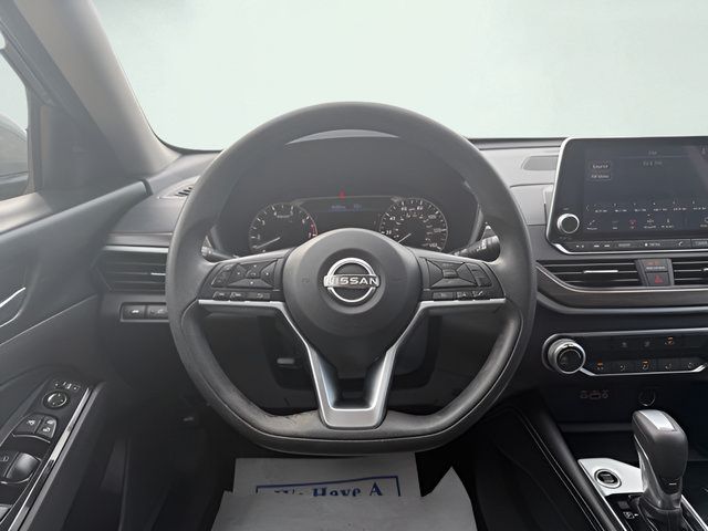 Used 2023 Nissan Altima 2.5 SV FWD image 28