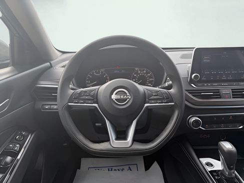 Used 2023 Nissan Altima 2.5 SV FWD image 28