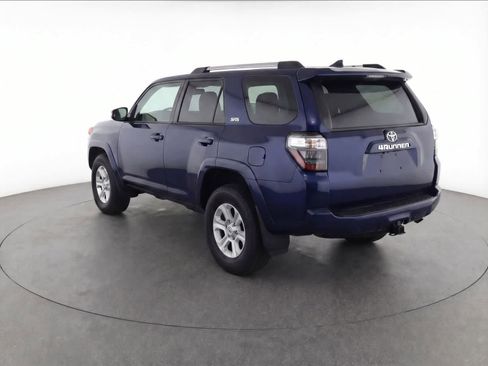 Used 2024 Toyota 4Runner SR5 image 3