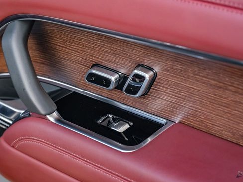 Used 2024 Land Rover Range Rover SE image 94