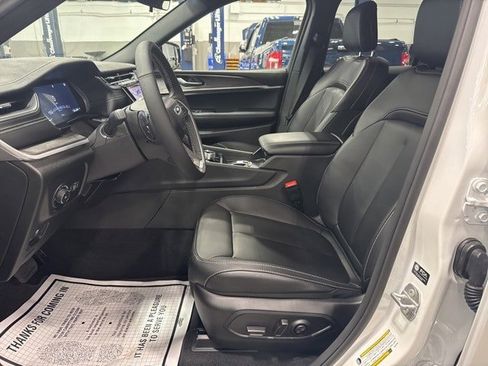 New 2025 Jeep Grand Cherokee Limited w/ Trailer Tow Package image 19