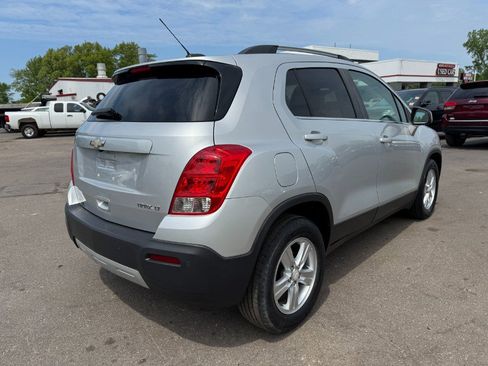 Used 2016 Chevrolet Trax LT w/ LT Convenience Package FWD image 5