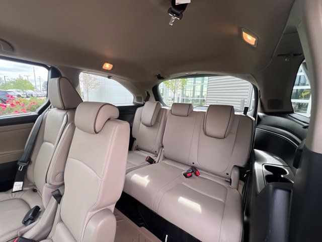 Used 2024 Honda Odyssey Elite image 19
