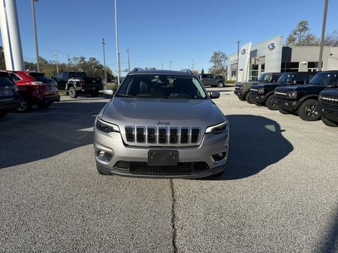 Used 2020 Jeep Cherokee Limited image 11