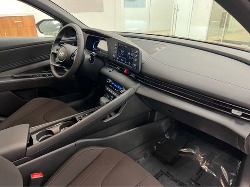 New 2026 Hyundai Elantra SEL Sport Premium image 14