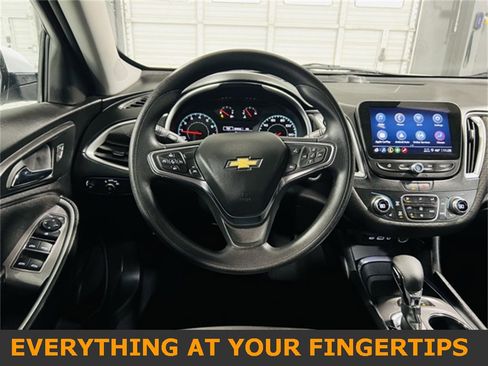 Used 2024 Chevrolet Malibu LT image 5