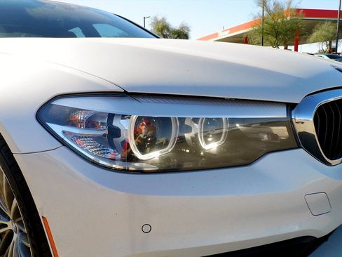 Used 2020 BMW 530i 530i w/ Premium Package image 9