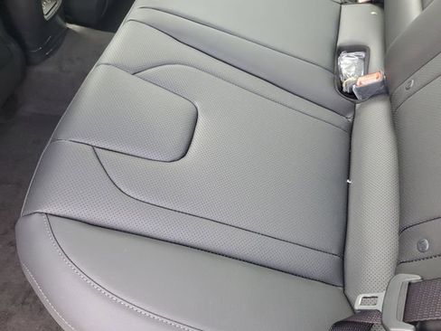 New 2026 Hyundai Elantra Limited image 14