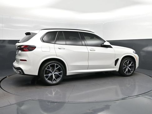 Certified 2026 BMW X5 xDrive40i w/ M Sport Package AWD/4WD image 8