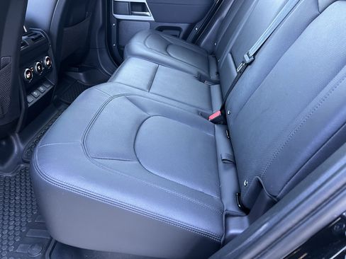 Certified 2023 Land Rover Defender 110 S image 31