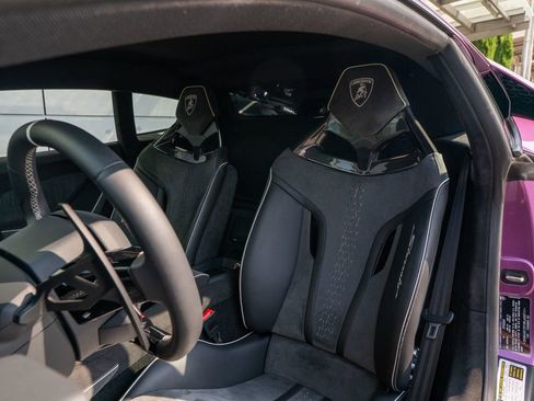 Used 2024 Lamborghini Huracan Sterrato image 4